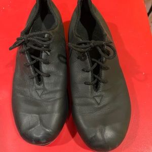 Bloch tap shoes with laces size 4 1/2.